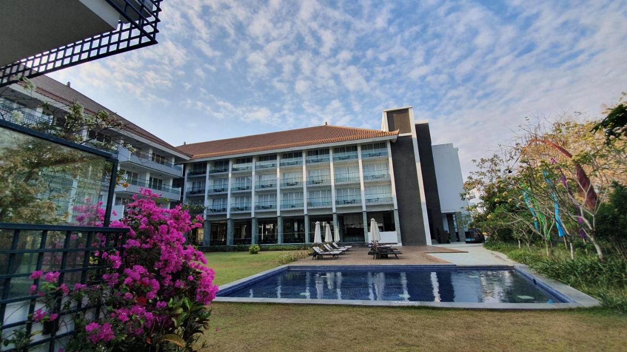 Hotel The Sintesa Jimbaran Exterior foto